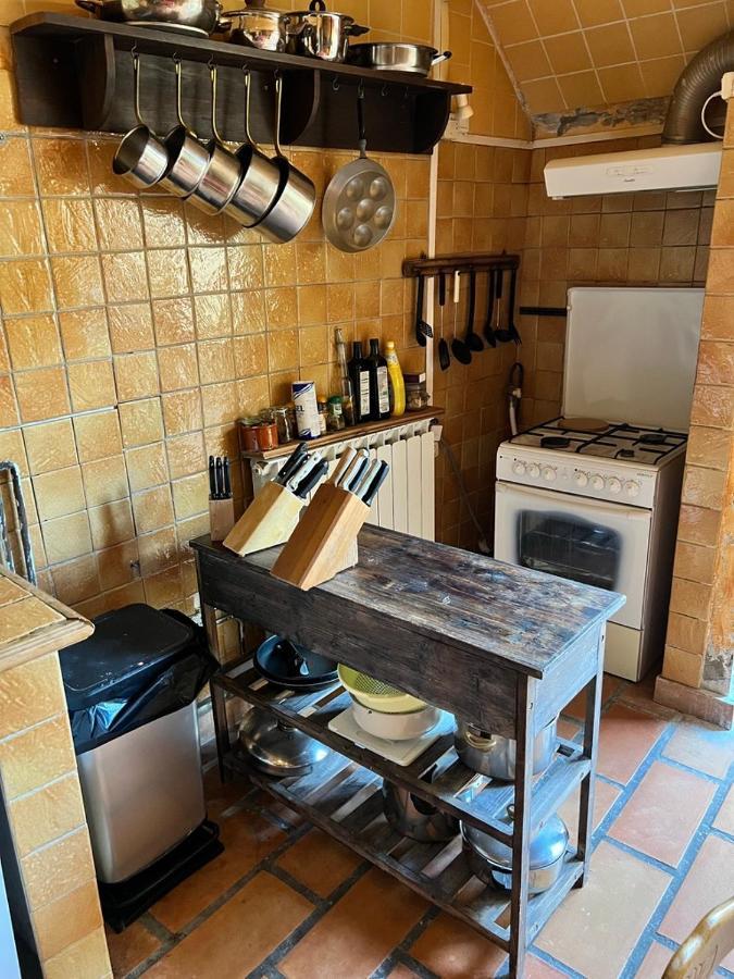 La Maison Sur La Place 艾格-莫尔特 外观 照片