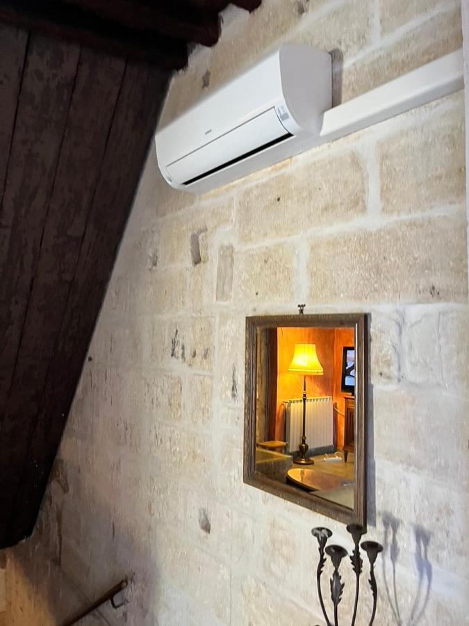 La Maison Sur La Place 艾格-莫尔特 外观 照片